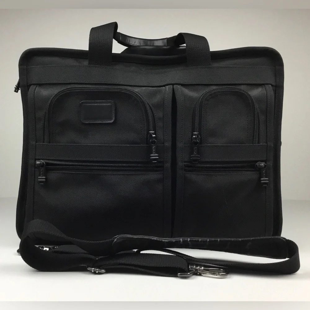 TUMI Alpha 17
